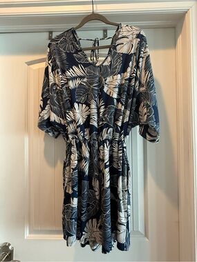 white birch Navy & White Tropical Leaf Short Jumpsuit